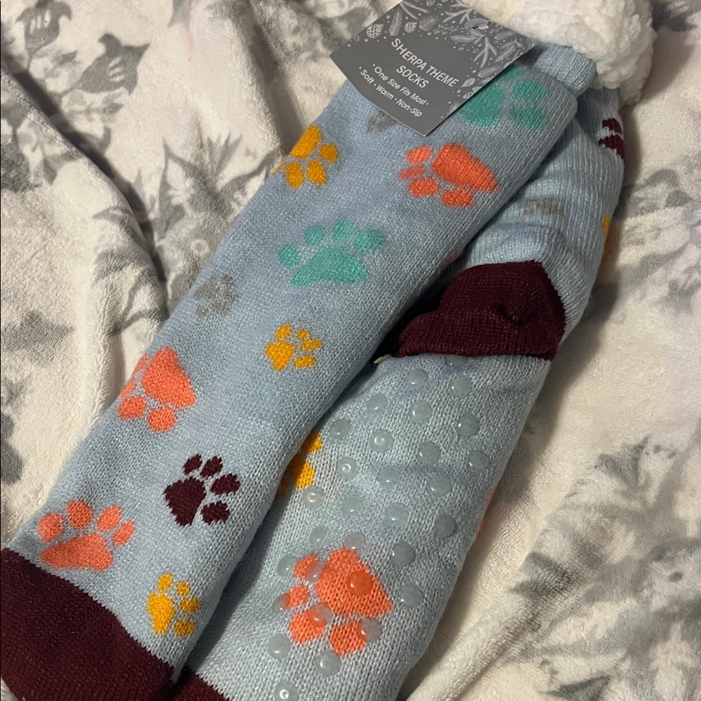 NWT Cat Cozy Socks